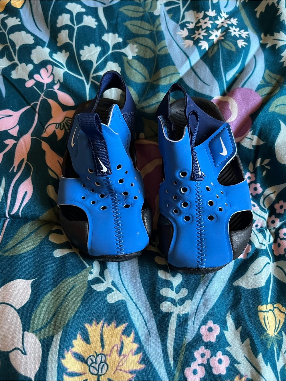 Nike Kids Blue Open-Toe Water Sandals Boys Size 5c